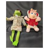 Kermit and Miss. Piggy plush dolls