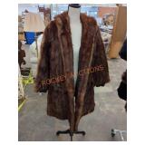 Vintage tagomac fur co. Genuine mink ladies jacket