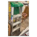 4 foot warner aluminum step ladder