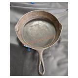 Favorite piqua ware 8" cast iron pan