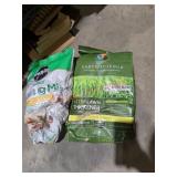 Miracle Gro Potting Mix & Earth Science Grass