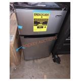 Magic Chef 3.1 cu Ft compact fridge stainless