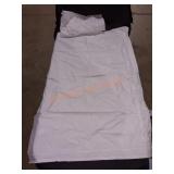 2 White Pillows Case Set W/ Zippers