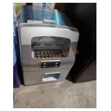 Fridgadaire ice maker blue