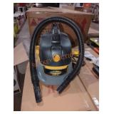 Stinger 2.5 gal wet/dry vac, 1.75 peak horse power