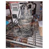 Everbilt submersible sump pump 1/4 HP, 34 gpm