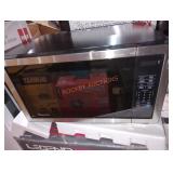 Magic Chef 1.1 cu. ft. Countertop Microwave