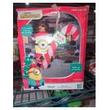 5 ft wide minions Stuart inflatable