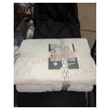 Martha Stewart Quilt Full/Queen Velvet Blanket