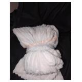 Nestl throw 60"x50" white