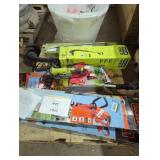 Skid lot Ryobi black and decker traffic master