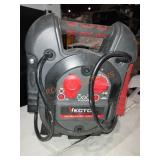 VECTOR 700 Peak Amp Jump Starter