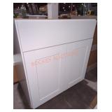 30"Wï¿½24"Dï¿½34.5"H Base Cabinet, White