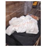 Lynx Faux Fur throw 50" x 70" white