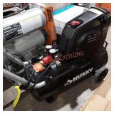 Husky 8gal 150 psi air compressor