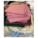 Miscellaneous blankets, table linens and