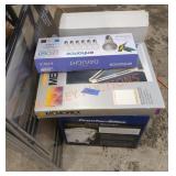 Miscellaneous houseware lot