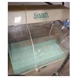 24in display case with light