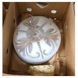 Vintage light fixture with extra shades