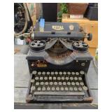 Antique 1920s royal typewriter