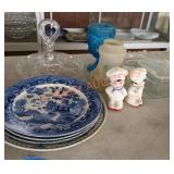 Miscellaneous glassware lot