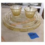 Miscellaneous glassware lot contains depression