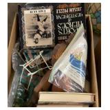 Misc. household vintage items box lot