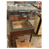 Vintage Sheaffers pen, display cabinet
