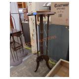 Aprox 40in tall side table or plant stand