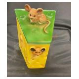 Vintage cookie jar ( mouse and cheese)