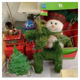 Miscellaneous Christmas decor lot