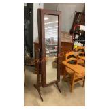 5ï¿½ floor mirror, jewelry armoire