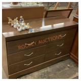 Dressers and mirror set