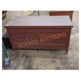 43in x 19in linen chest, top not attached