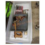 Miscellaneous garage lot