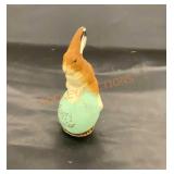 Vintage papier-mï¿½chï¿½ German made Easter bunny