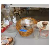 Miscellaneous glassware lot