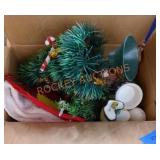 Small Christmas decor box lot