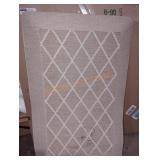 Beige Triangle-design Floor mat