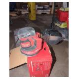 Milwaukee M18 Random orbit sander