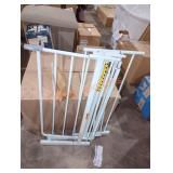Regalo easy open extra Wide safety gate