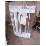 Regalo extra wide metal walk-through gate