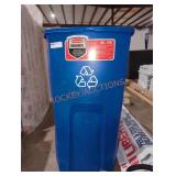 Rubbermaid Roughneck 45 Gal Recycling Bin