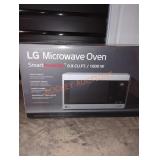 LG SmartInverter 0.9 cu ft Countertop Microwave