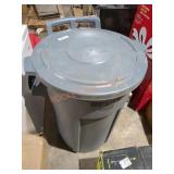 Rubbermaid Brute 44 Gallon Wheeled Trash Can