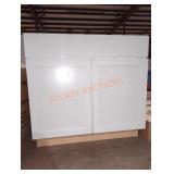 36"Wï¿½24"Dï¿½34.5"H White Sink Base Cabinet