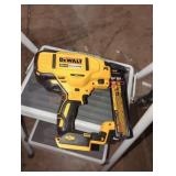 DeWalt 20v XR 18ga narrow crown stapler