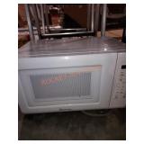 Magic Chef 0.7cu.ft. Microwave