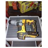 DEWALT Ultra-Compact 5/8 in. Hammer Drill
