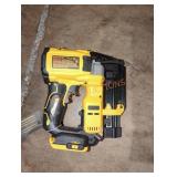 DeWalt atomic compact nailer 20v